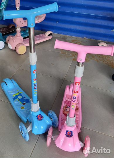 Самокат детский трехколесный, колеса светящиеся