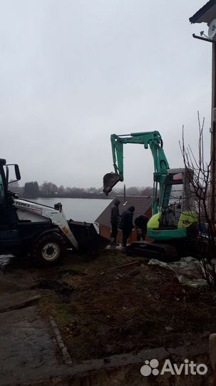 Миниэкскаватор