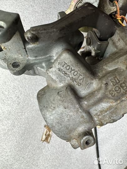 Замок зажигания со вставками (к-кт) Toyota Vista