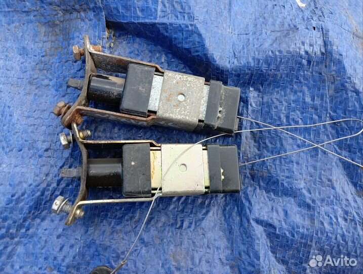 Замок крышки лючка бензобака дэу нексия