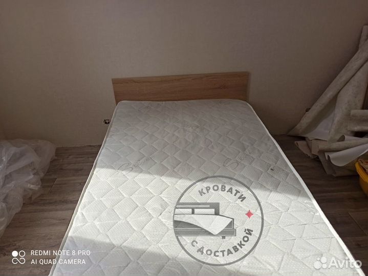 Кровать полутороспальная с ящиками и матрасом
