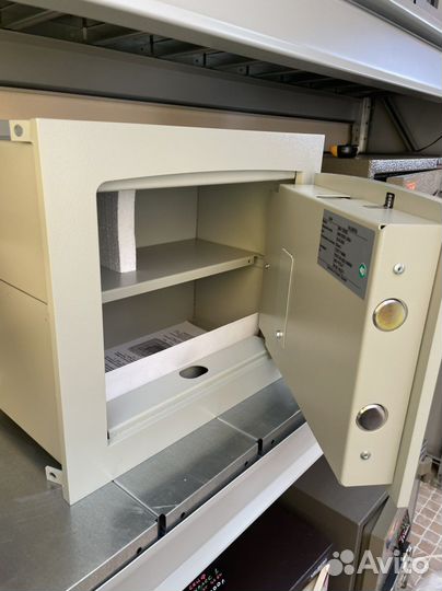 Встраиваемый сейф valberg AW-1 3322 EL