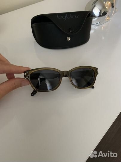 Солнцезащитные очки Byblos