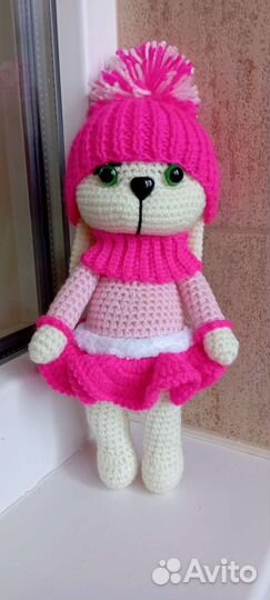 Вязаные игрушки зайка