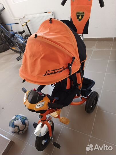 Велосипед трёхколёсный коляска