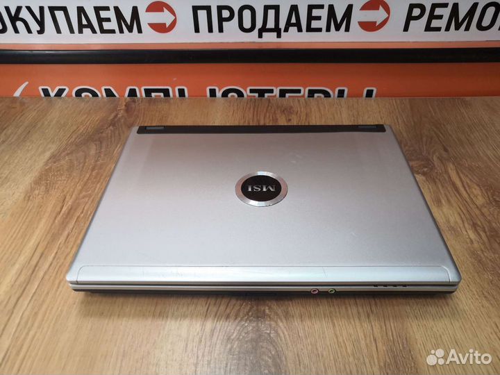 Бюджетный Ноутбук MSI ms-1422