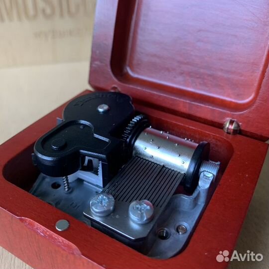 Музыкальная шкатулка Дейви Джонс