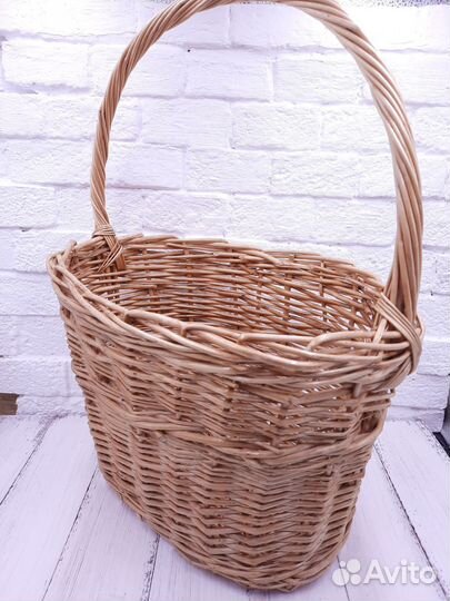 Корзина плетеная