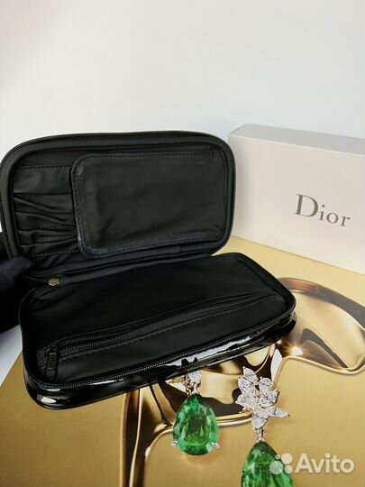 Косметичка Dior чёрная лаковая