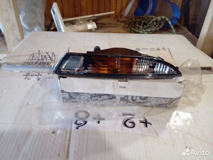 Указатель поворота левый Volkswagen Scirocco