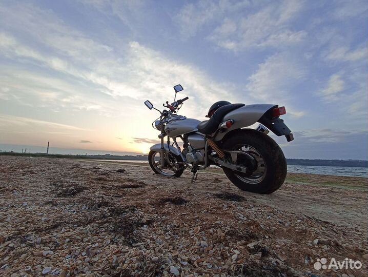 Honda Magna 50