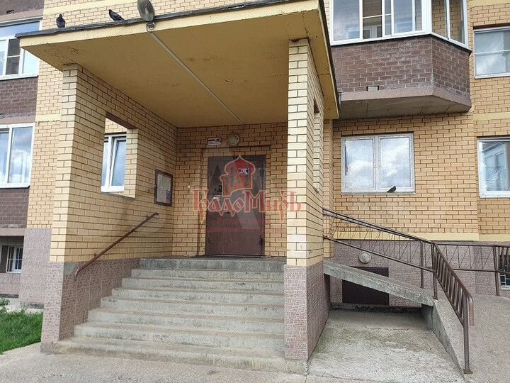 2-к. квартира, 69,3 м², 1/10 эт.