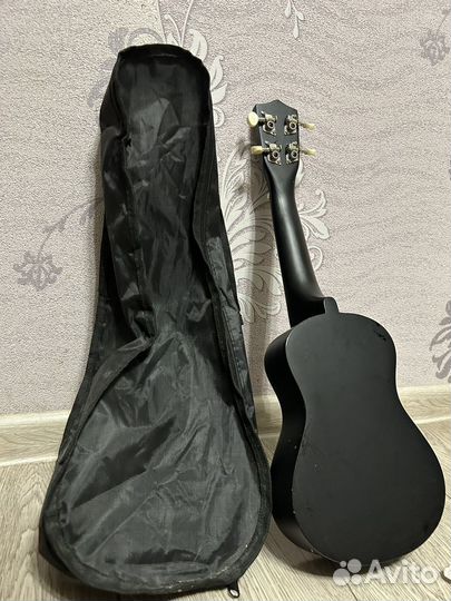 Укулеле tutti + медиатор