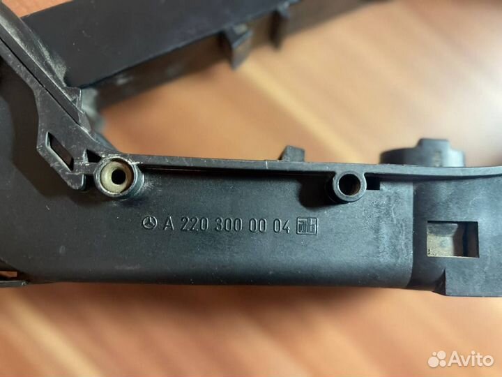 Педаль газа A2203000004 Mercedes-Benz