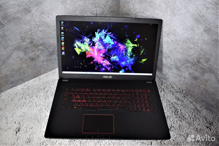 Игровой ноутбук asus на Core i7-7700HQ/ GTX 1050