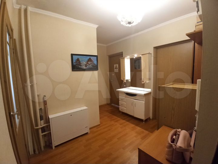 2-к. квартира, 56 м², 2/10 эт.