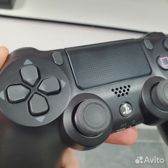 Sony PS4 Slim 1TB с игрой Fifa 20