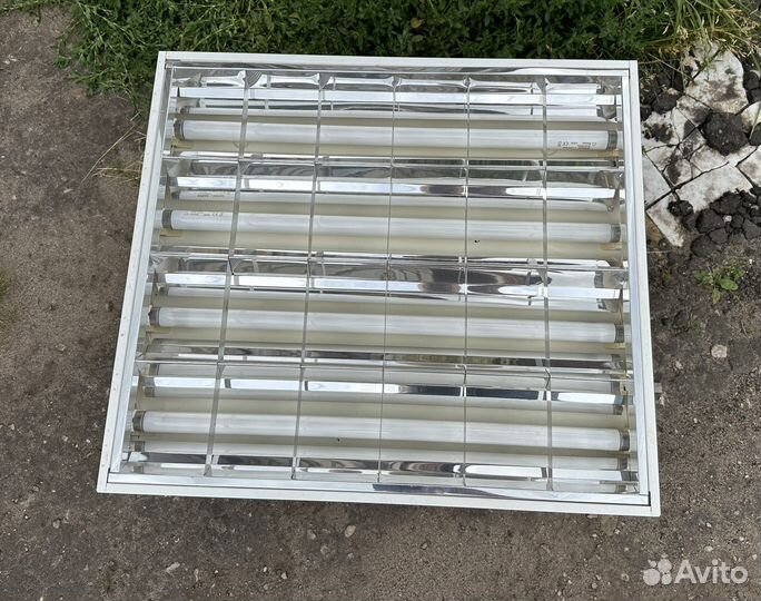 Светильник потолочный