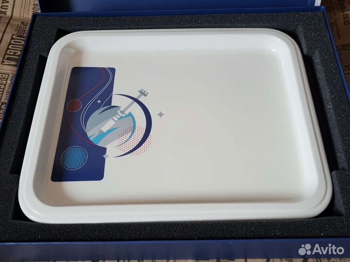 Набор посуды, поднос, блюда