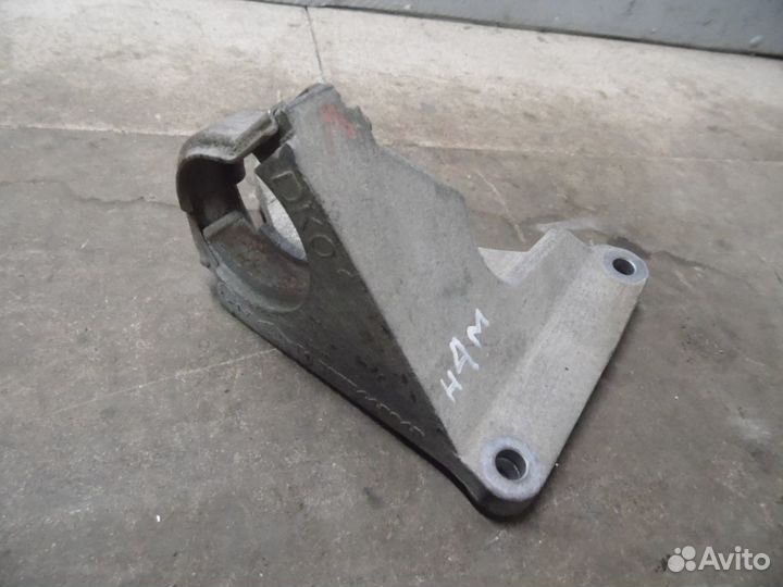 Кронштейн промежуточного вала Рено Флюенс CVT