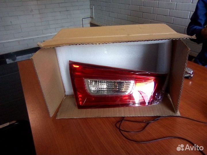 Фонарь в крышку багажника левый для Mitsubishi ASX