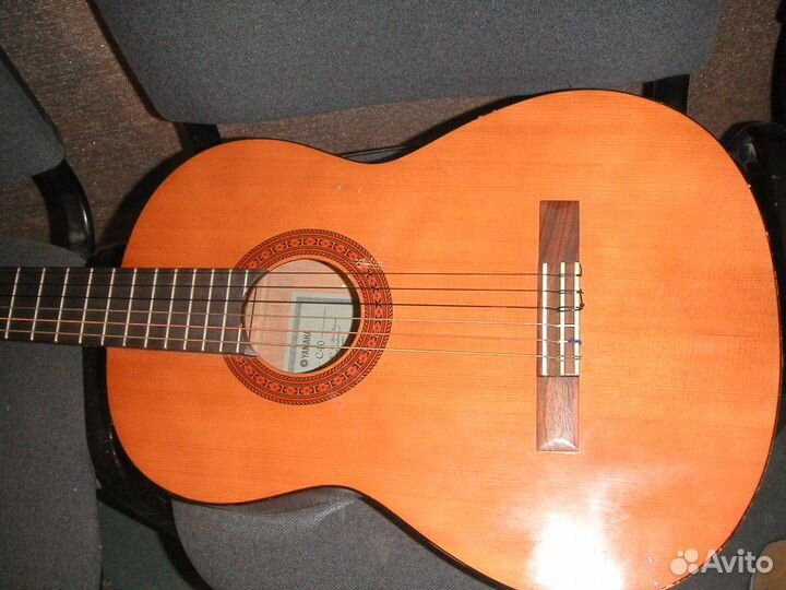Классическая гитара yamaha c40