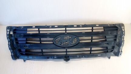 Решетка радиатора Hyundai Grand Starex 2