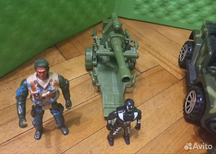 Военные машинки