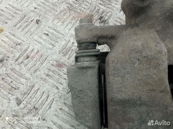 Суппорт передний правый Фольксваген поло седан