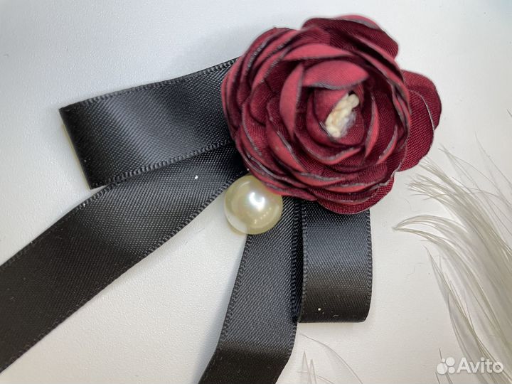 Брошь новая