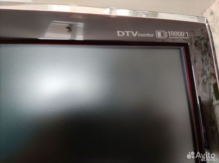 Монитор Samsung 26