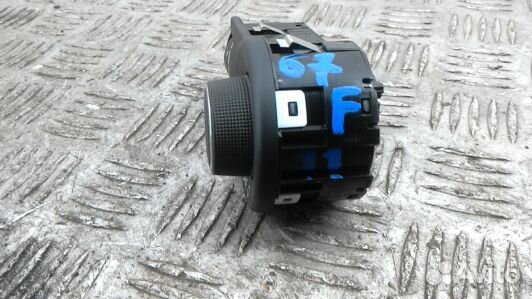 Переключатель света jeep cherokee KL (67F11WU01)