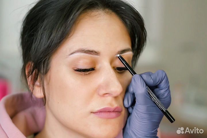 Брови (моделирование / окрашивание/ ламинирование)