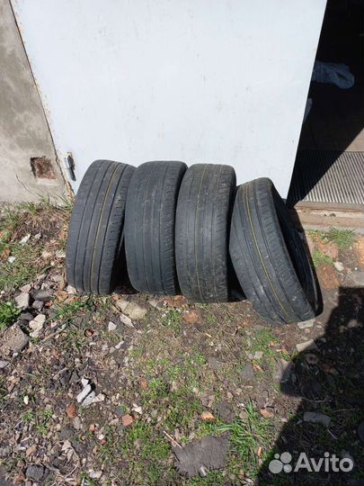 Viatti Strada Asimmetrico 215/60 R16