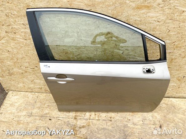 Дверь передняя правая Toyota Corolla Королла Е210