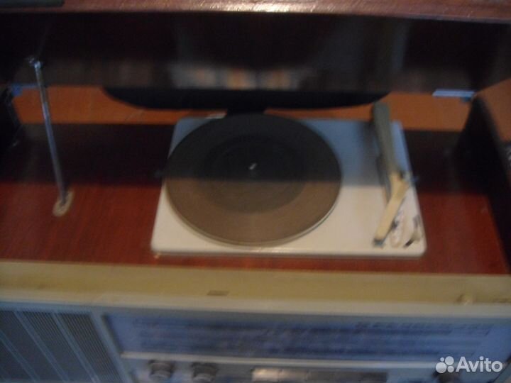 Радиола Рекорд 352