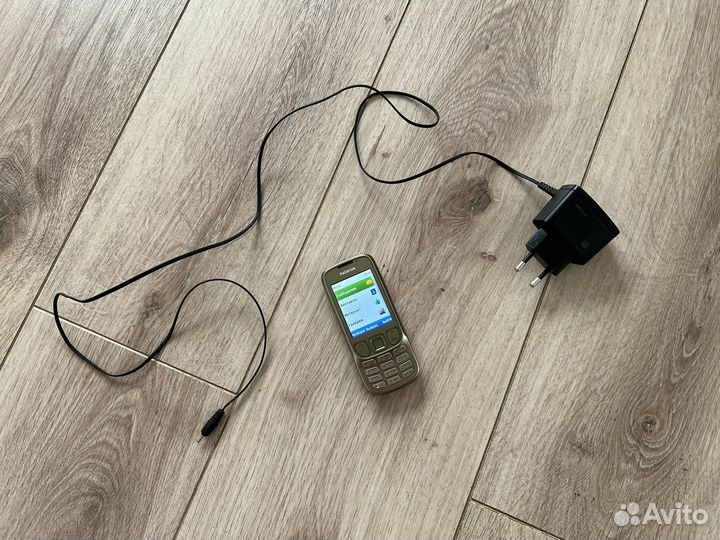 Nokia 6303i Сlassic