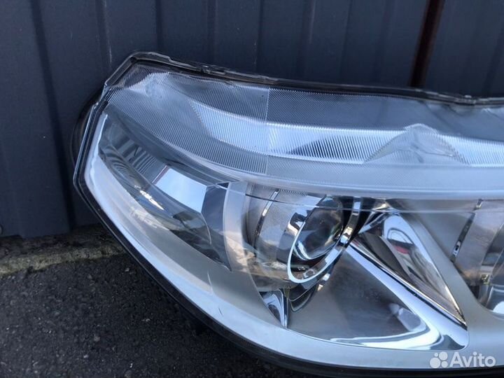 Фара галогеновая передняя правая Suzuki Vitara 2