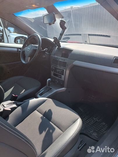 Opel Astra GTC 1.8 AT, 2006, 148 760 км