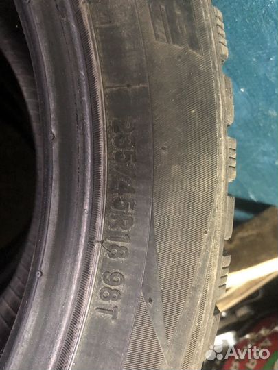 Toyo Observe G3-Ice 235/45 R18