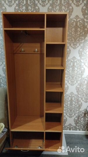 Шкаф