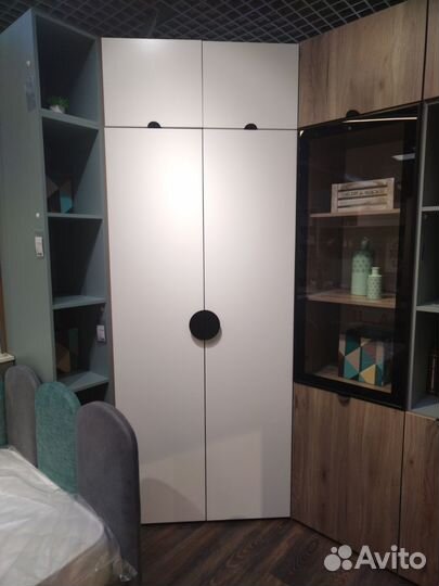 Детский угловой шкаф