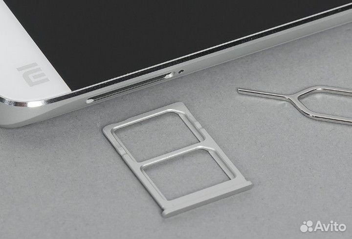 Лоток симкарты Xiaomi Mi 5 белый