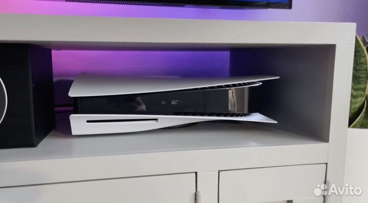 Sony PlayStation 5 825Gb SSD Новая (с дисководом)