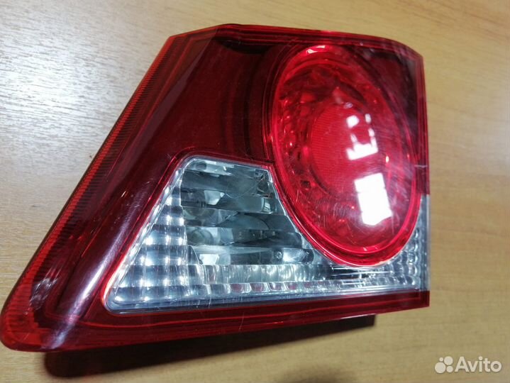 Фонарь правый внутренний Honda Civic 4D дорест