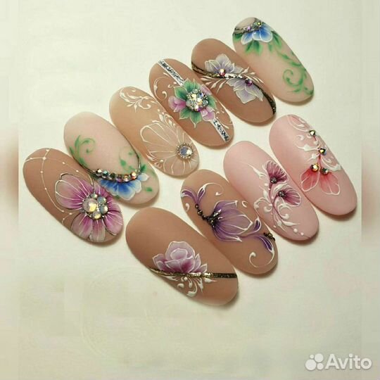 Обучение маникюру и дизайну ногтей