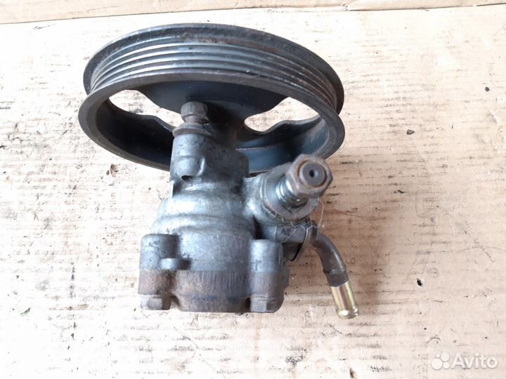 Насос гидроусилителя Митцубиси Ланцер CB 92-00г.в