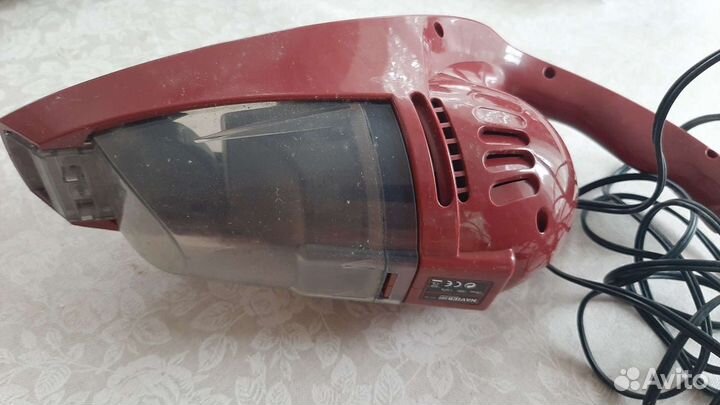 Автомобильный пылесос