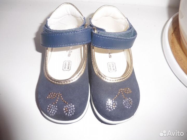 Детские туфли