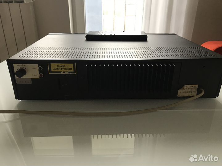 Проигрыватель компакт дисков Philips cd304